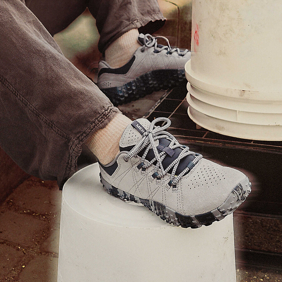 shop de wrapt barefoot walking boots voor dames in zwartrubber.
