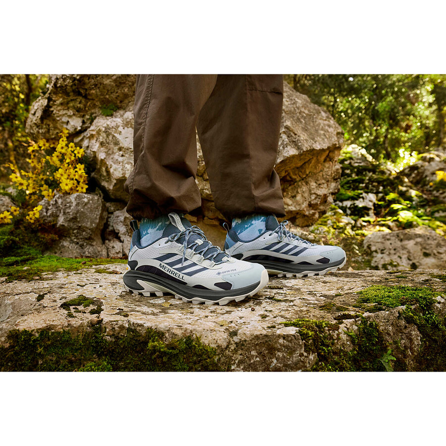 moab speed 2 gore-tex wandelschoenen voor heren kleur calciet