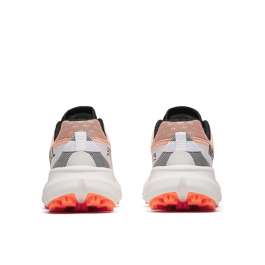 agility peak 5 trailrunningschoenen voor dames in de kleur zalm